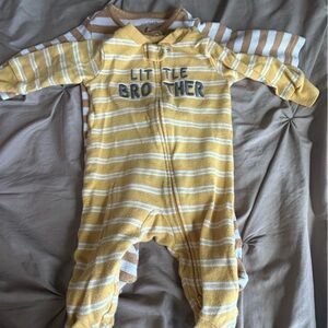 0-3 months old, and I'm very well condition.